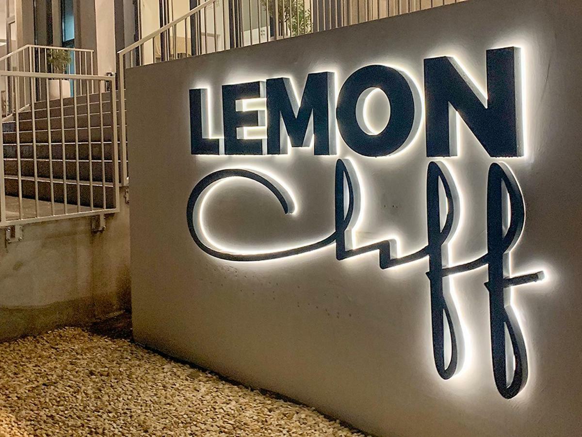 Lemon Cliff Luxury B&B Mamaia Exterior foto